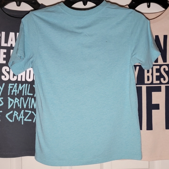 Bundle of 3 boys shirts - Picture 2 of 10